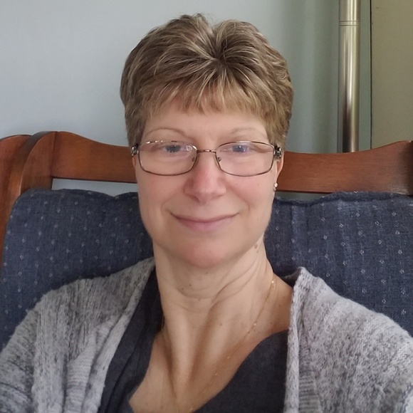 Meet your Posher, Dori - Picture 1 of 1